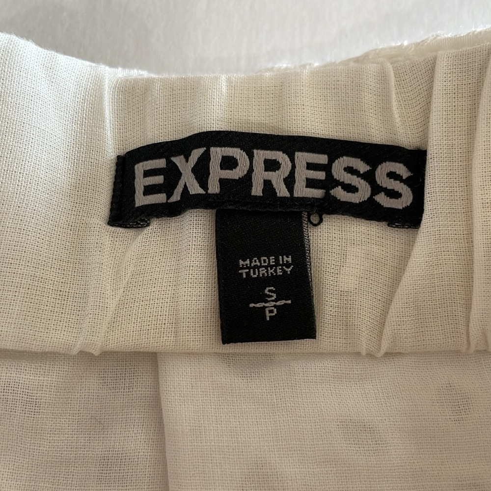 Express small petite skirt - Picture 3 of 4